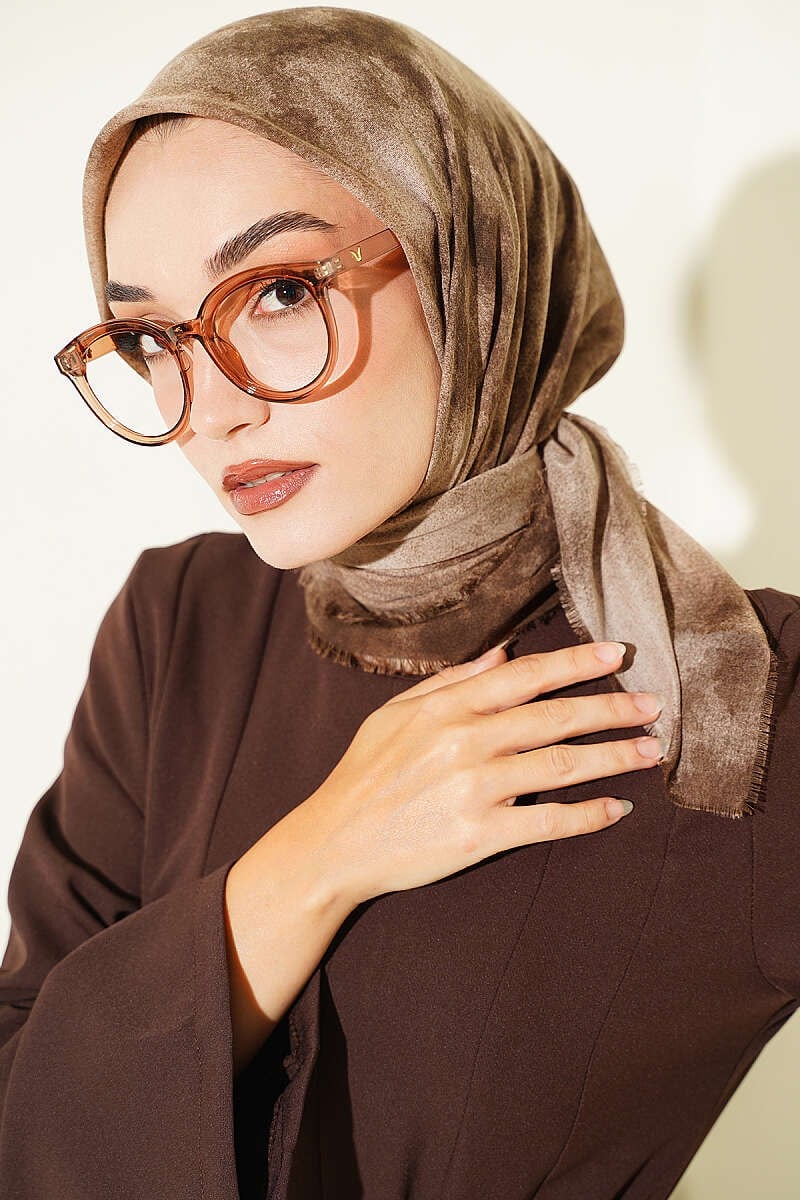 Batik Desen Soft Kraş Serisi Eşarp Sütlü Kahve