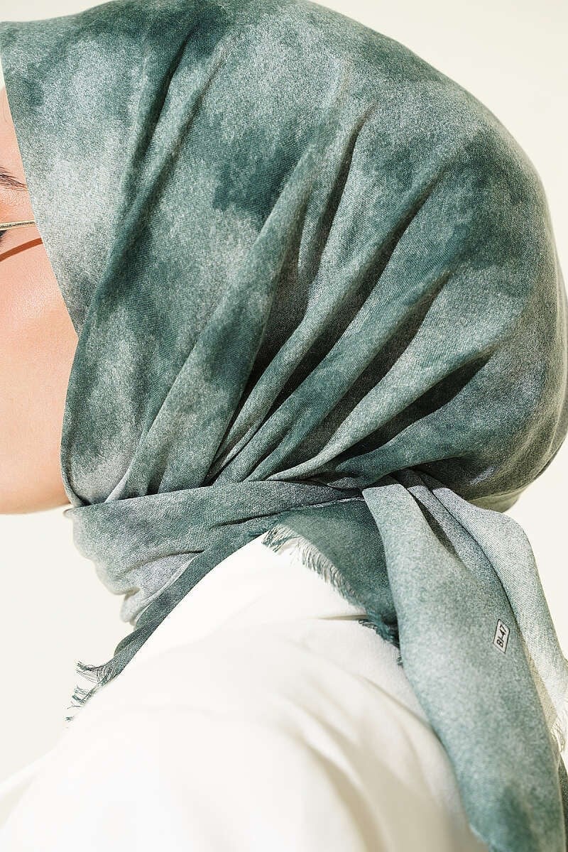 Batik Desen Soft Kraş Serisi Eşarp Yeşil
