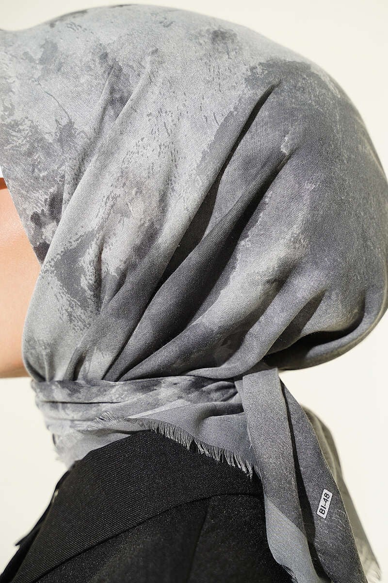Batik Desenli Soft Eşarp Gri