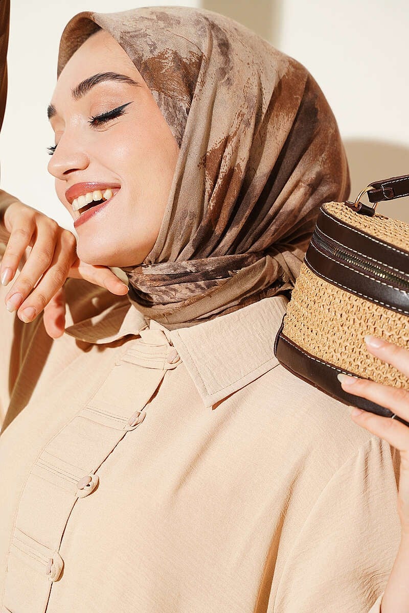 Batik Desenli Soft Eşarp Latte