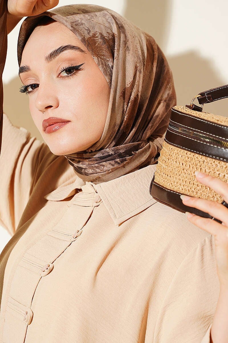 Batik Desenli Soft Eşarp Latte