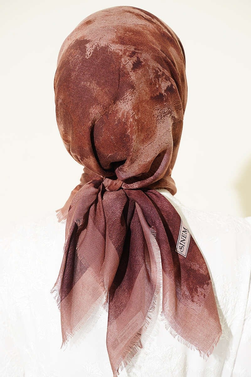 Batik Desenli Soft Eşarp Sütlü Kahve