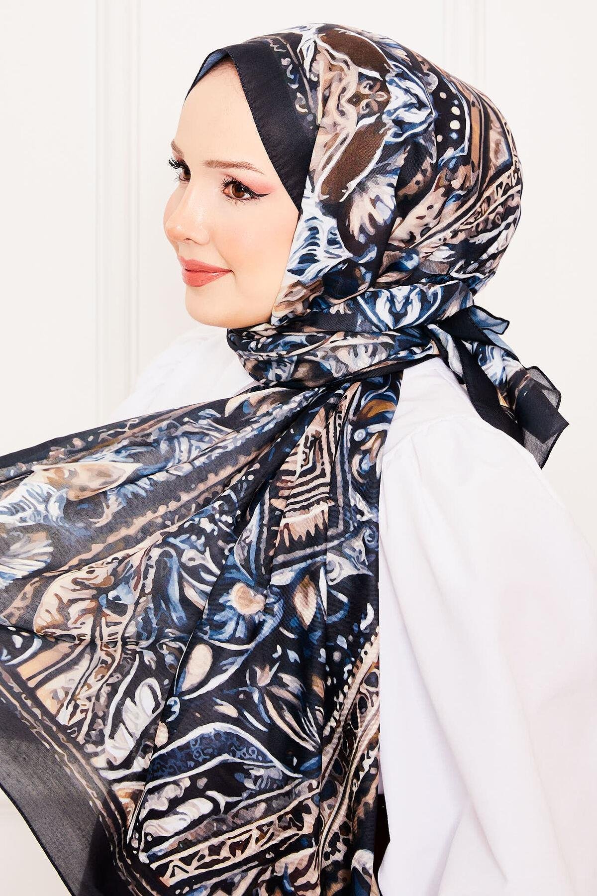Batik Desenli Tesettür Şal 16