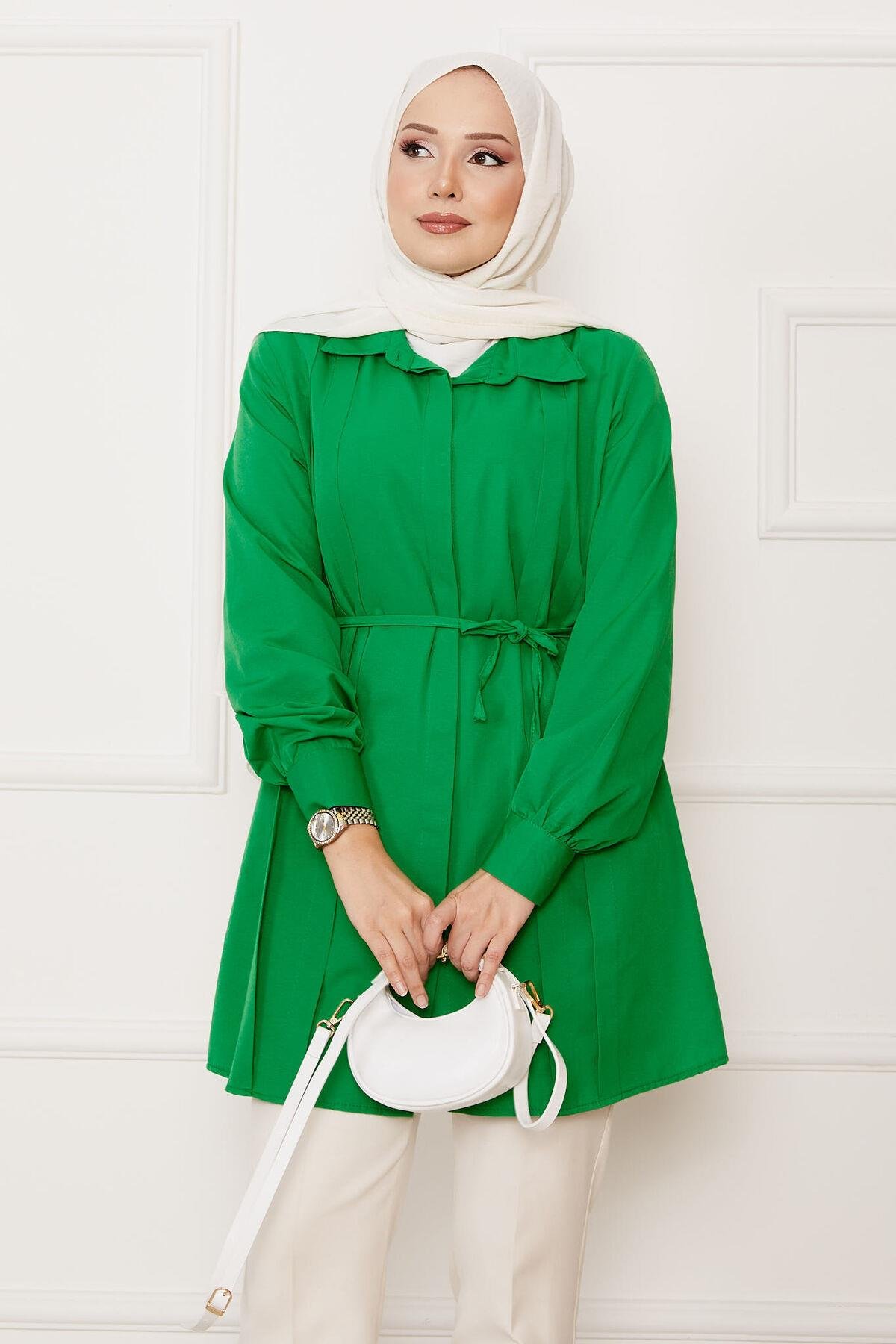 Boydan Gizli Düğmeli Pile Detaylı Tesettür Gömlek Benetton