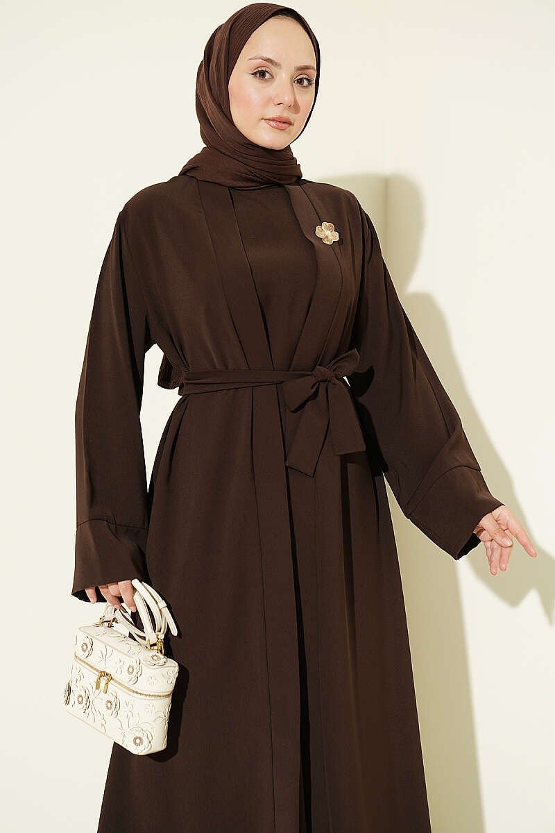 Broş Aksesuarlı Abaya Takım Kahve