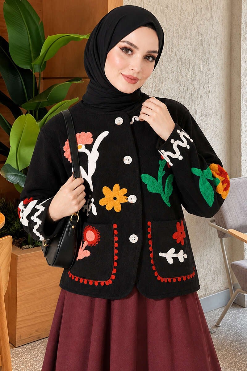 Çiçek Nakışlı Düğmeli Ceket Siyah