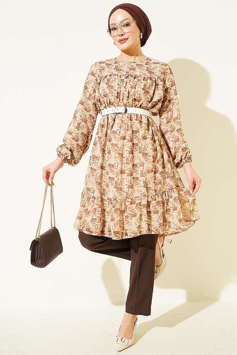Desenli Roba Detaylı Tunik Camel