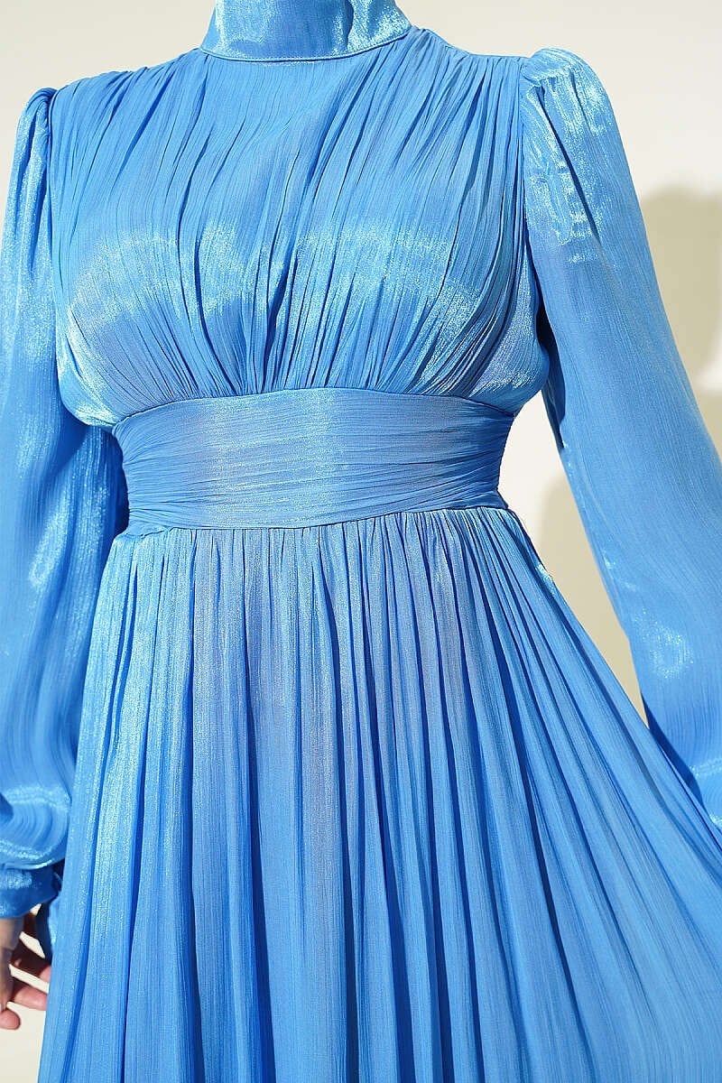 Etek Ucu Fırfırlı Büzgülü Abiye Elbise Mavi