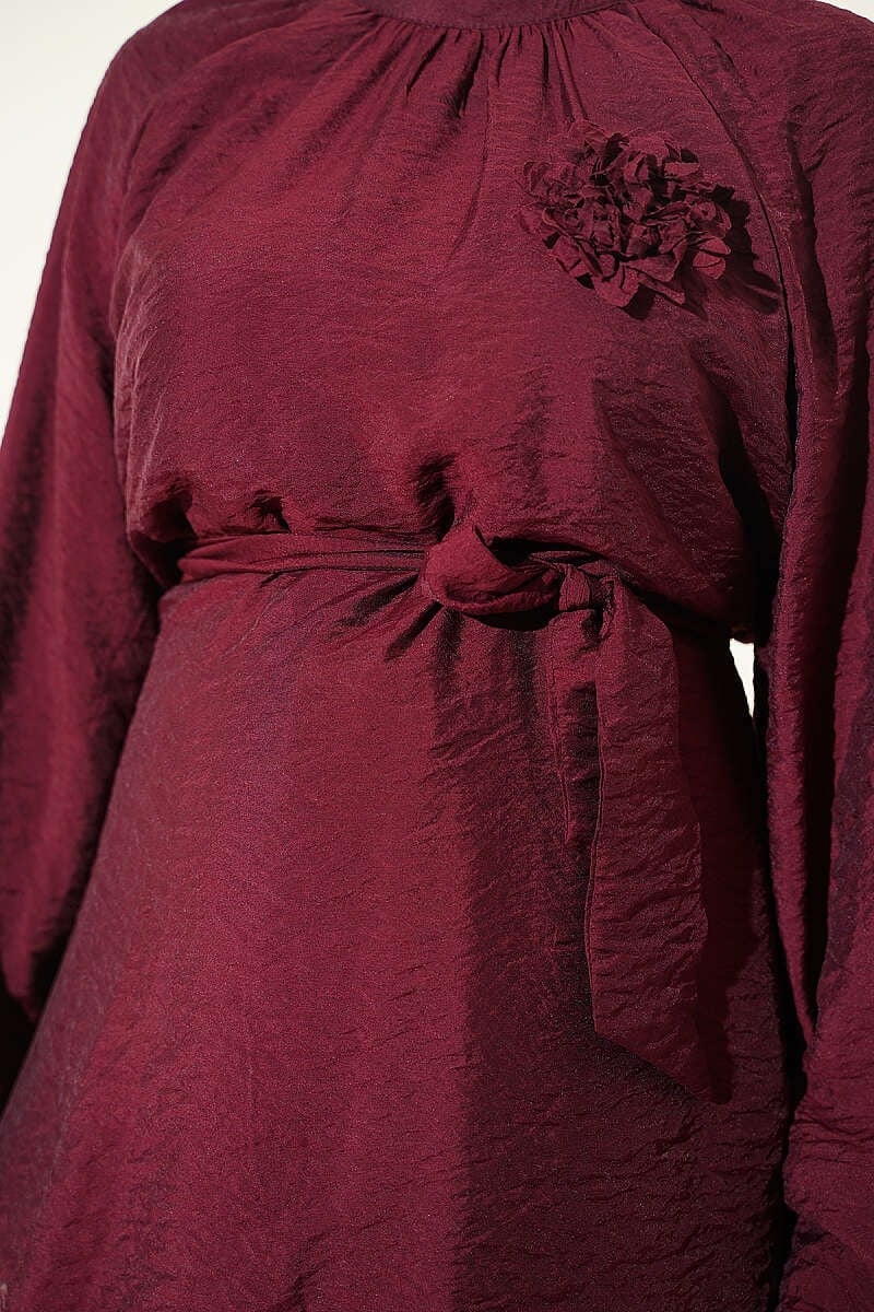 Gül Broşlu Belden Bağcıklı Tunik Bordo