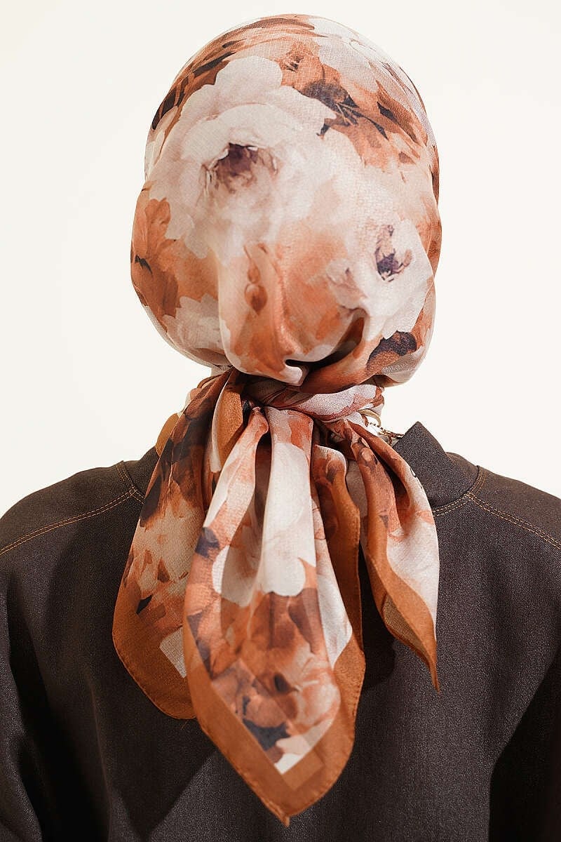 Gül Desenli Soft Eşarp Camel