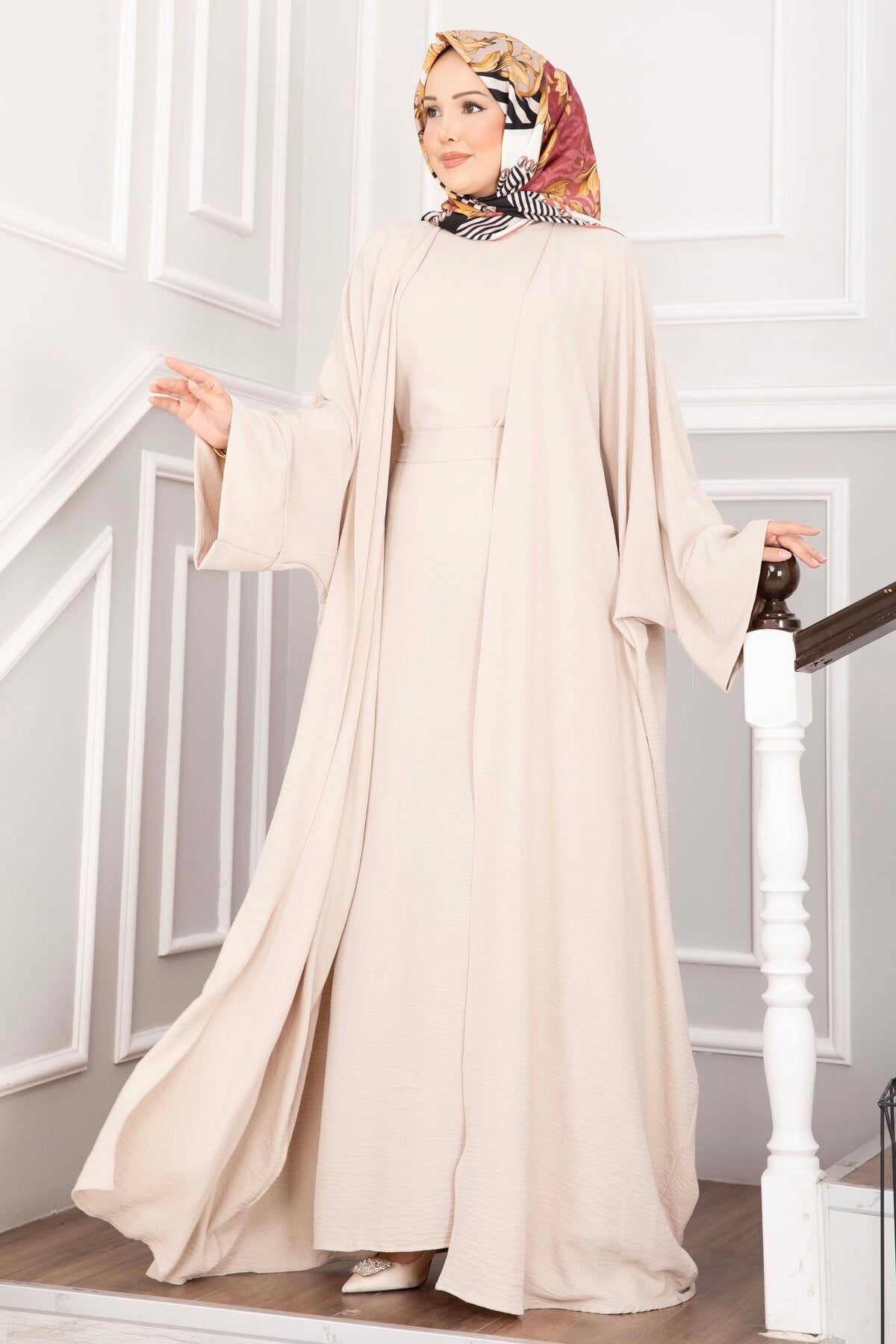 Leyli Tesettür Abaya Takım Krem