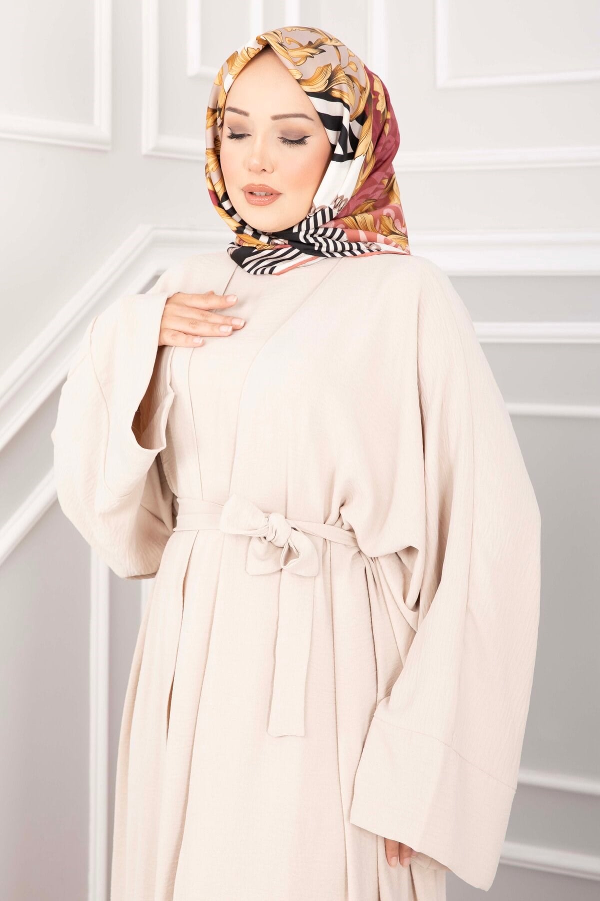 Leyli Tesettür Abaya Takım Krem