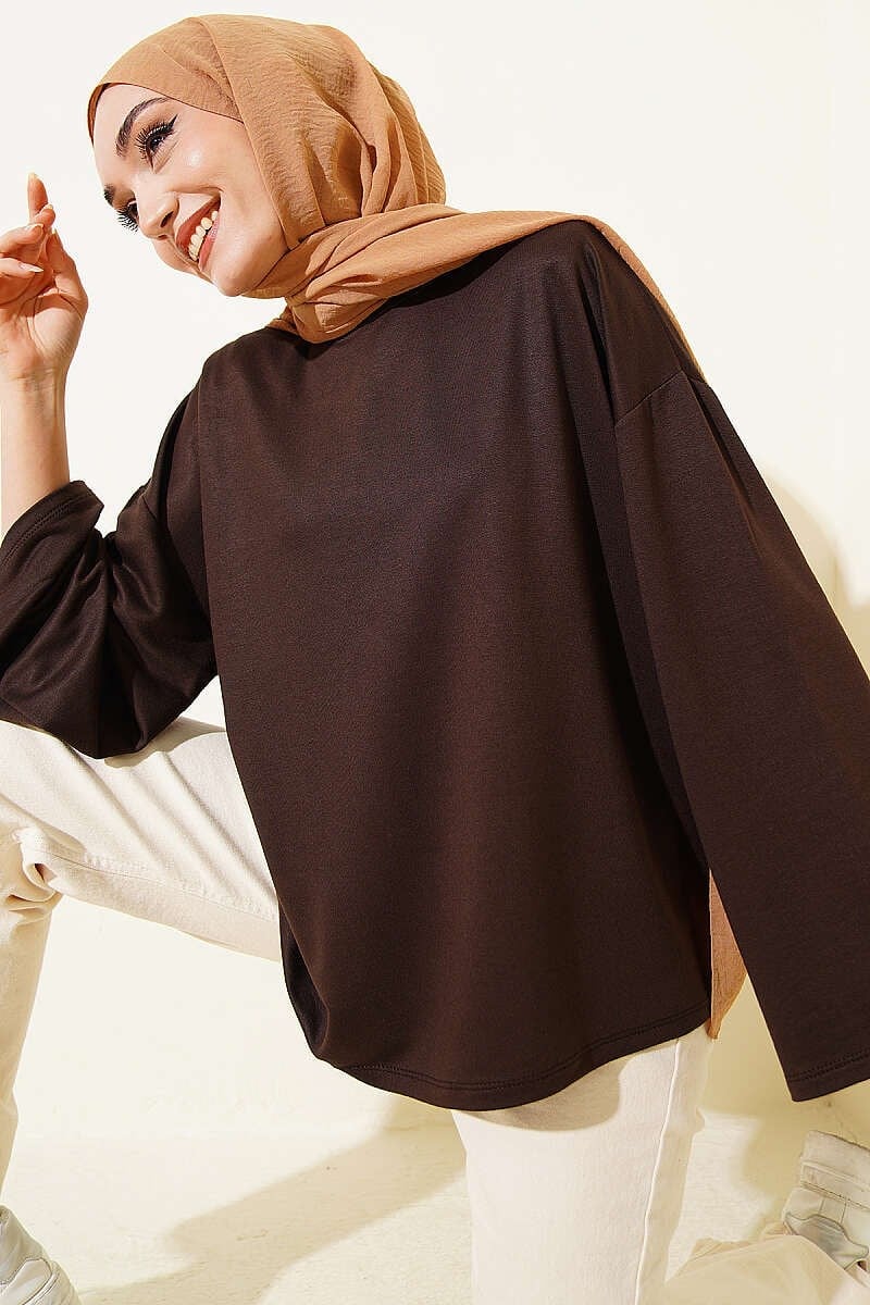 Loyşa Bilek Armalı Basic Bluz Acı Kahve