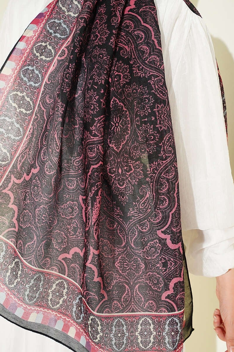 Motif Desenli Soft Şal Siyah Pembe