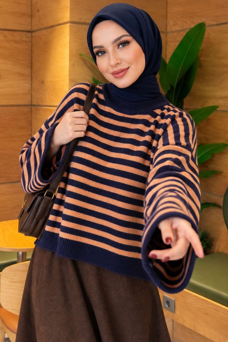 Oversize İnce Çizgili Triko Kazak Lacivert