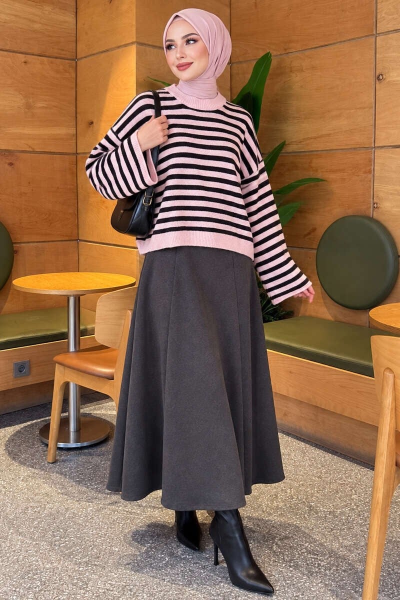 Oversize İnce Çizgili Triko Kazak Siyah