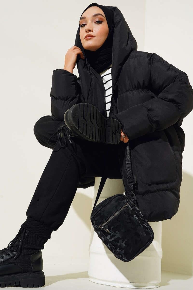 Oversize Torba Cepli Kapşonlu Mont Siyah
