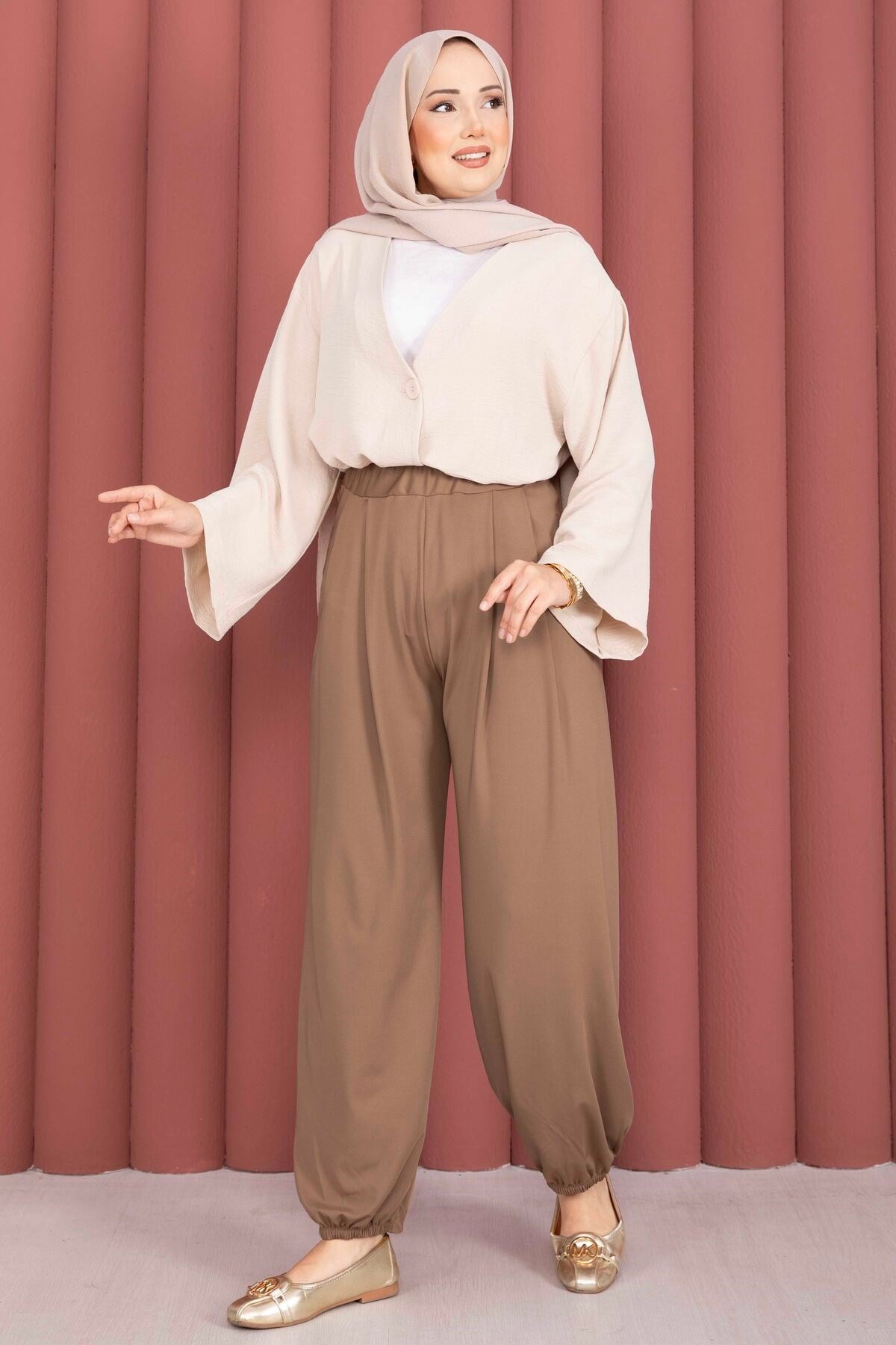 Paçası Lastikli Rahat Kalıp Şalvar Pantolon Camel