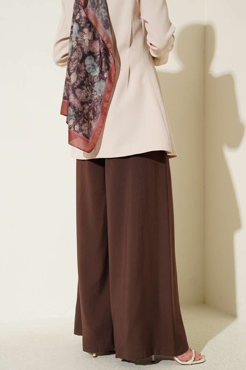 Pileli Kemerli Oversize Pantolon Kahve