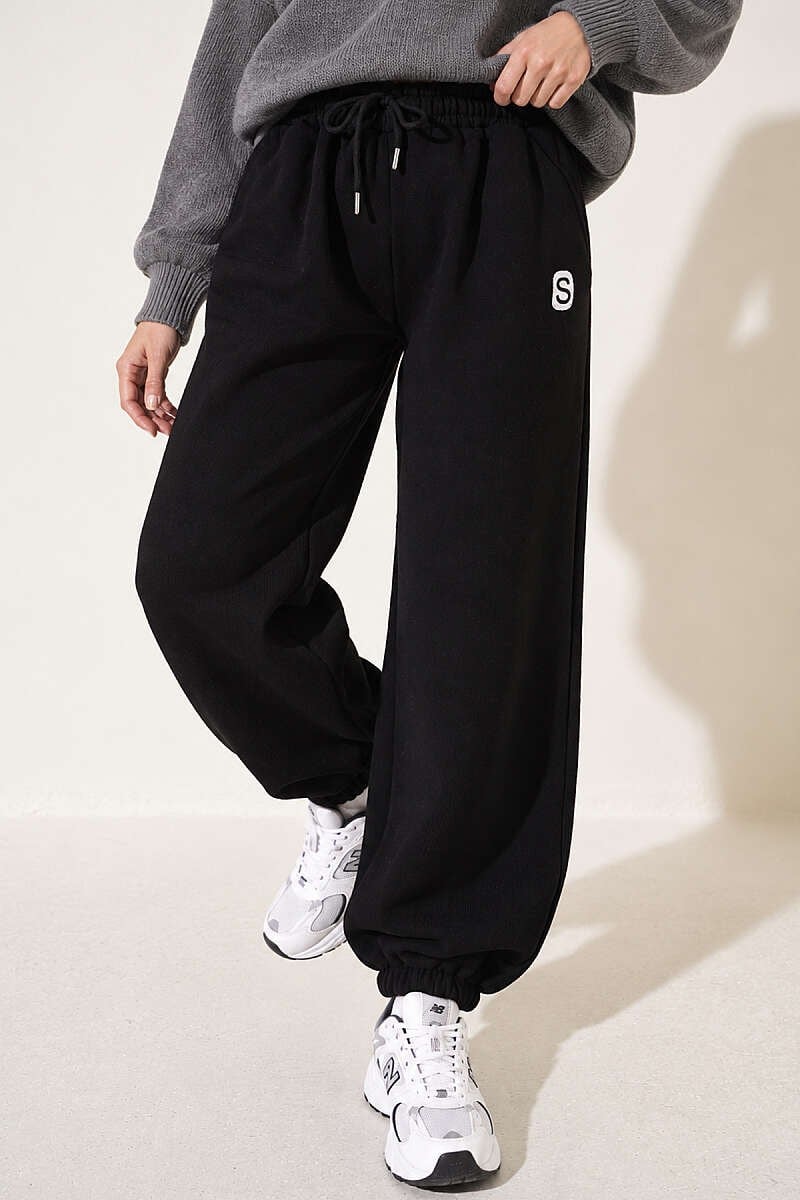 S Armalı Şardonlu Jogger Pantolon Siyah
