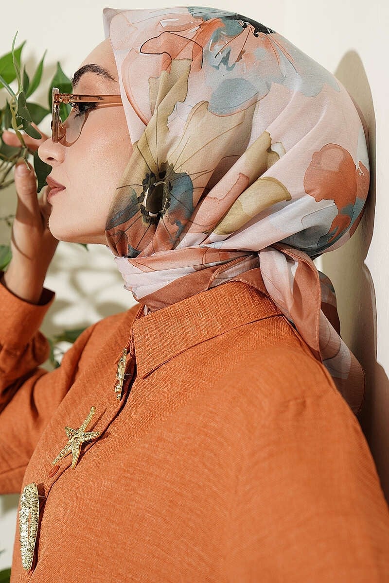 Soft Çiçek Desenli Eşarp Camel