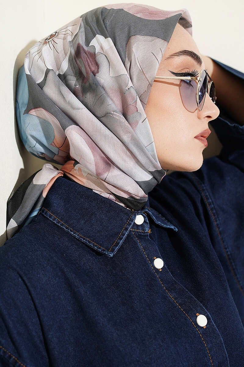 Soft Çiçek Desenli Eşarp Siyah