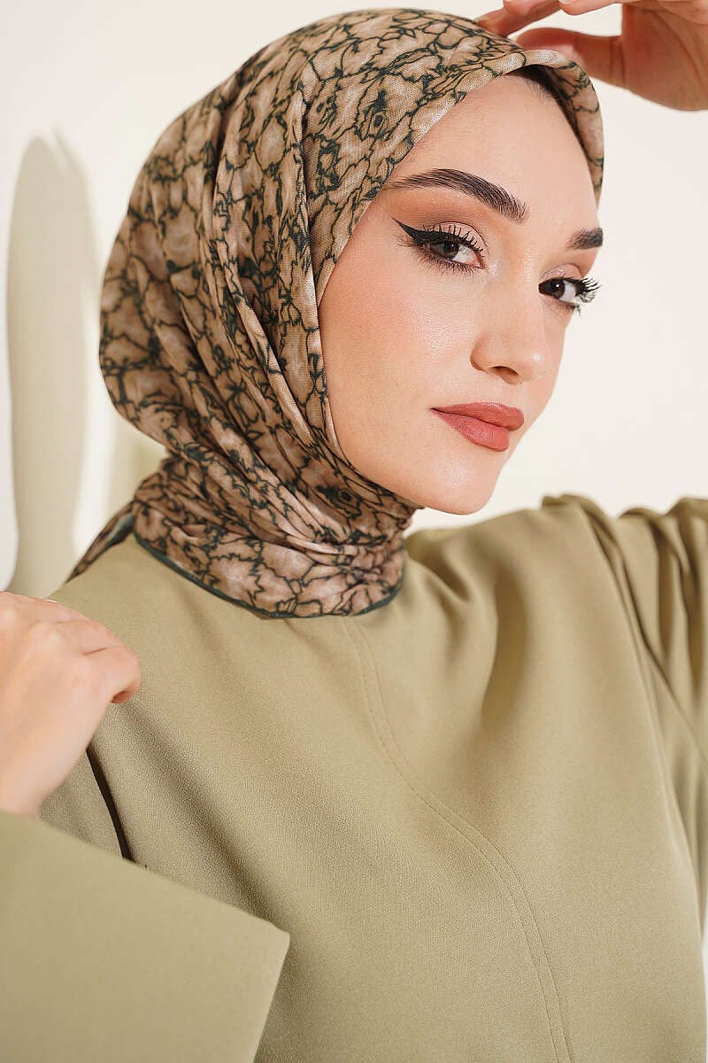 Sonbahar Esintili Eşarp Bej Haki