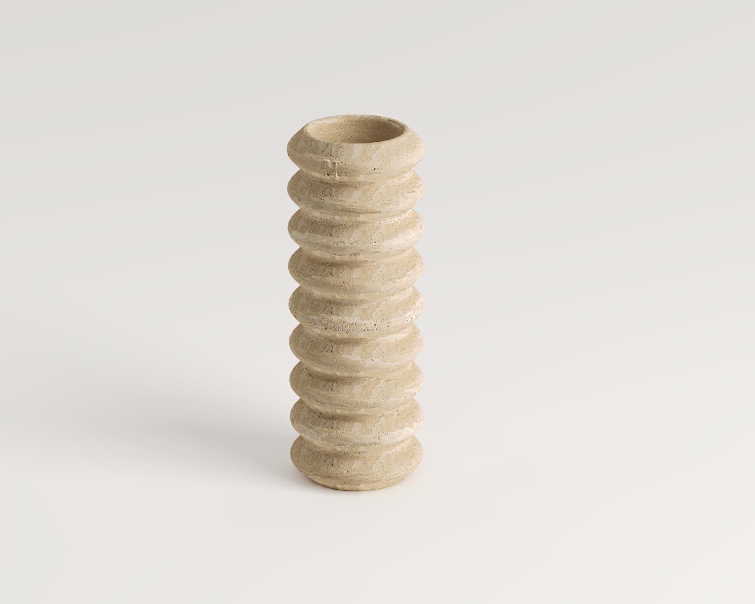 kesitli silindir vazo