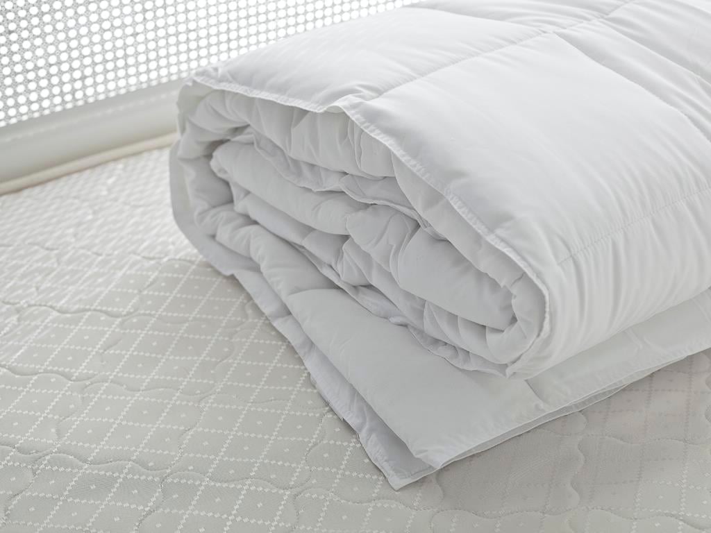 4 Anotimpuri  Microfibră  King Size  PLAPUMĂ 215x235 cm White