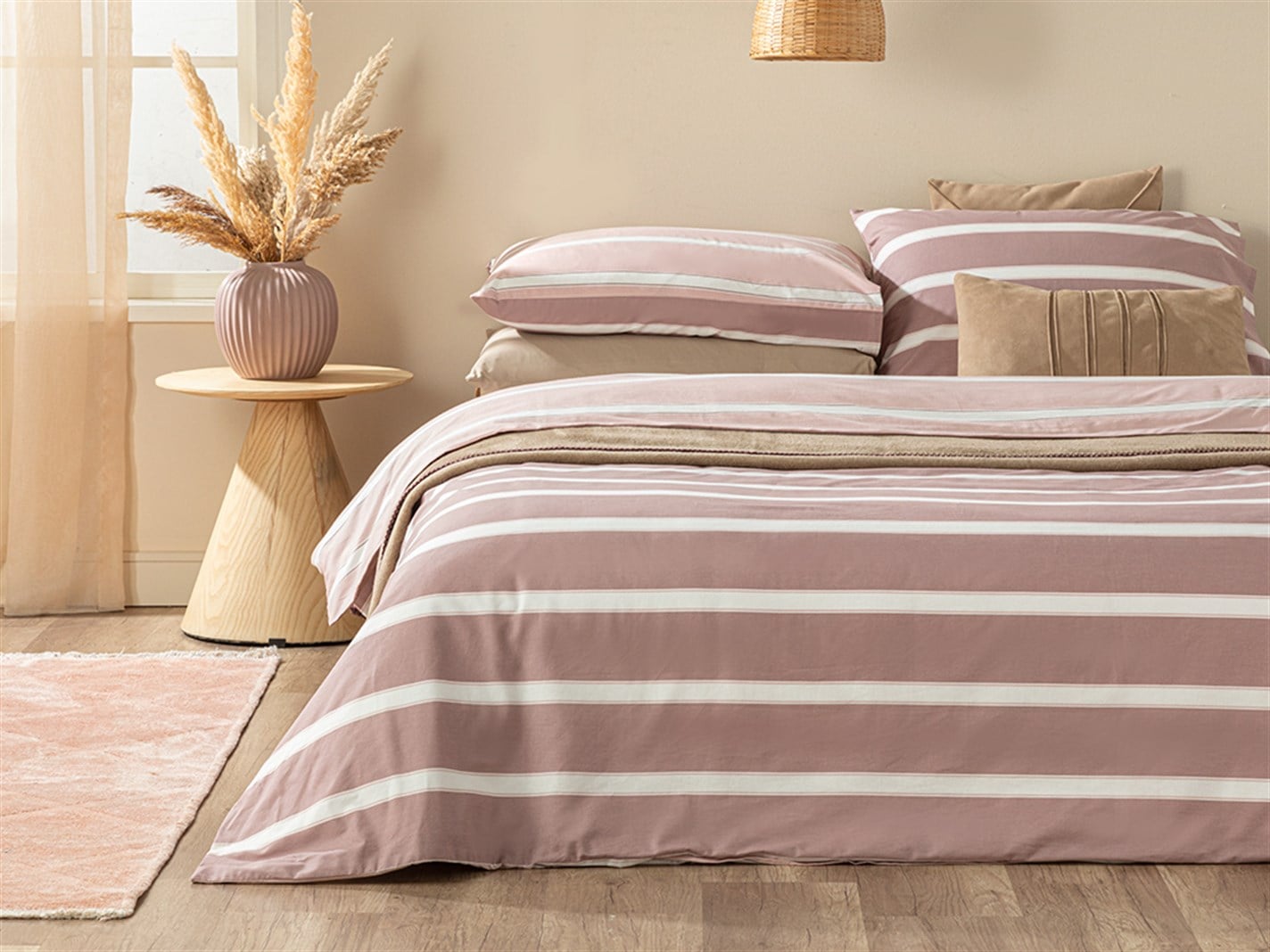 Bold Stripe 57 Tel / 144 Numărul de fir Meniu mare 240x220 cm Roz