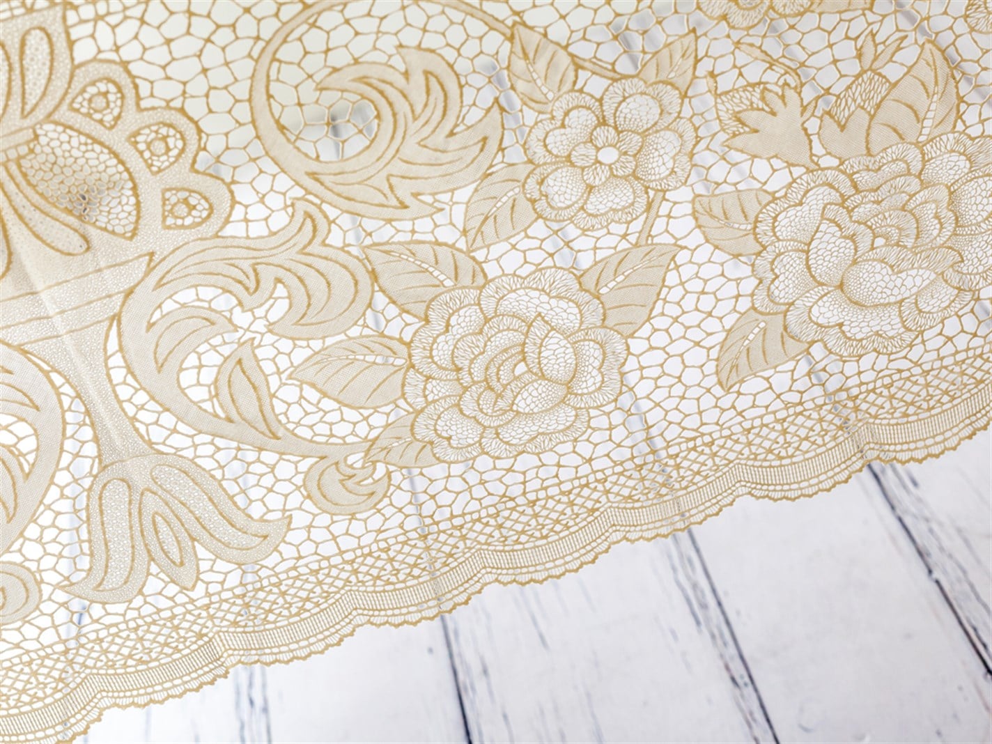 bomboane Guipure  152x228 cm Fildeş