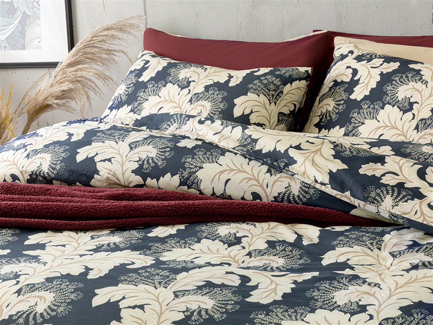 Chic Morris 52 Tel / 132 Numărul de fir Meniu mare 240x220 cm Albastru inchis