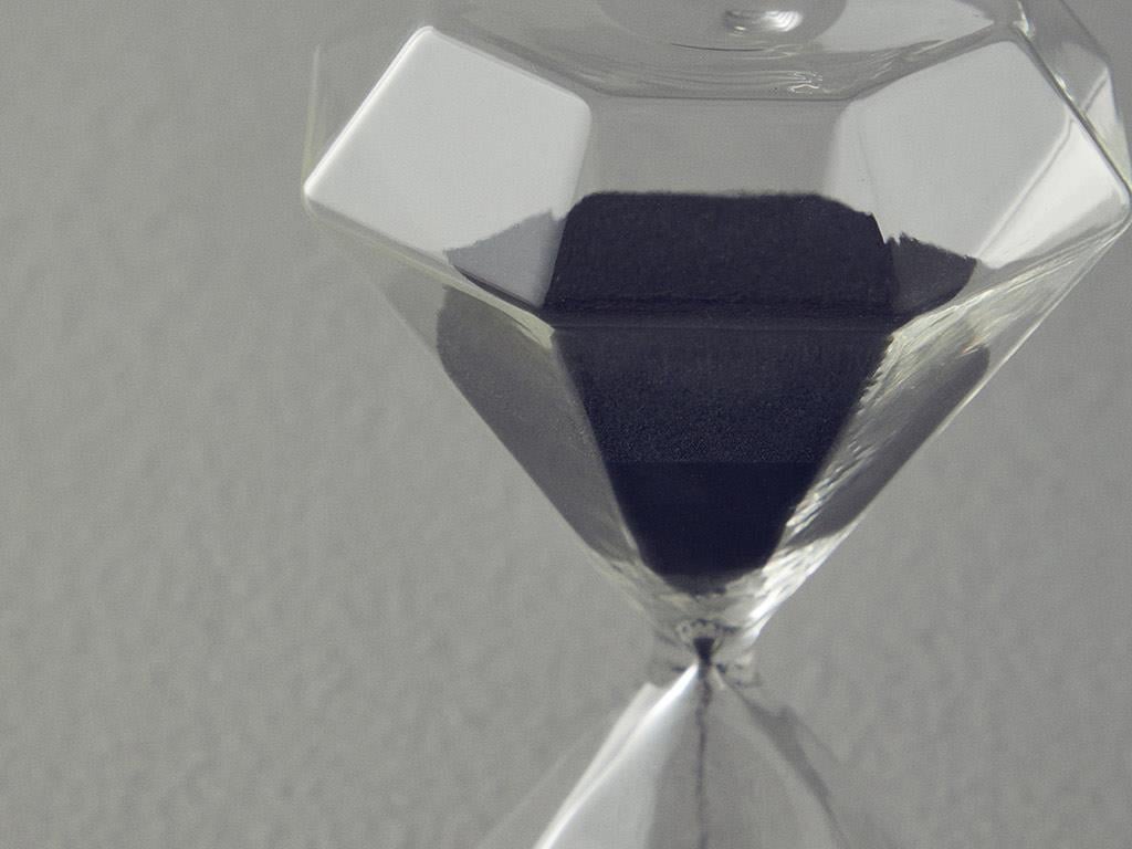 Diamond Glass 15 min Hourglass 9,5x9,5x17,5 cm Black