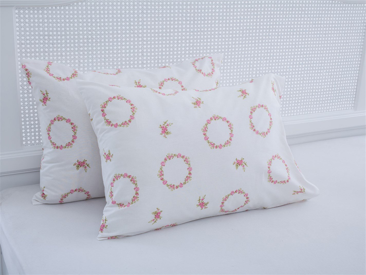 Combinată cu arcul de trandafiri # 2 set 50x70 cm Fuschia