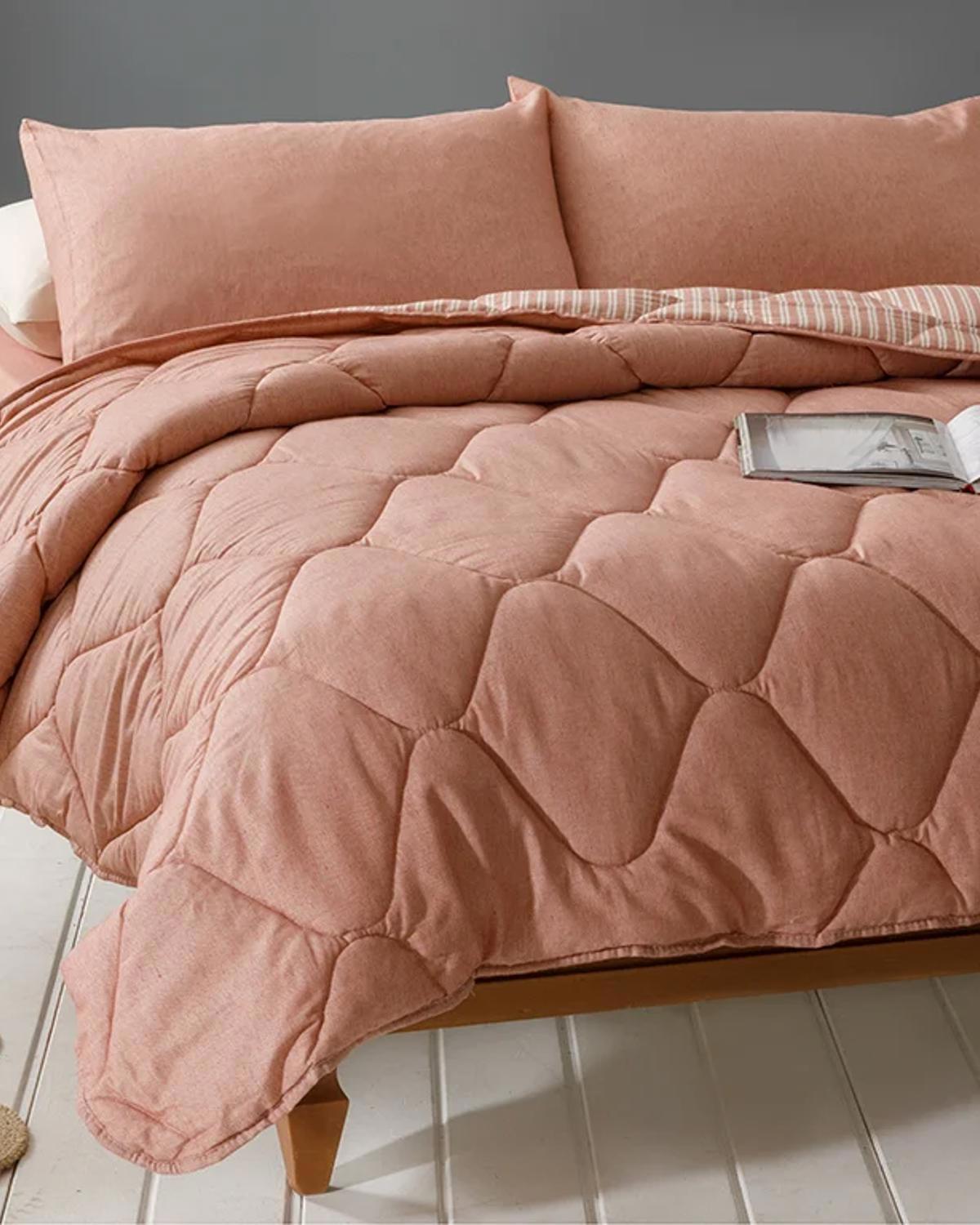 Comfy Stripe  Ață vopsită Meniu mare SET DE DORMIT 240x220 cm Scorţişoară