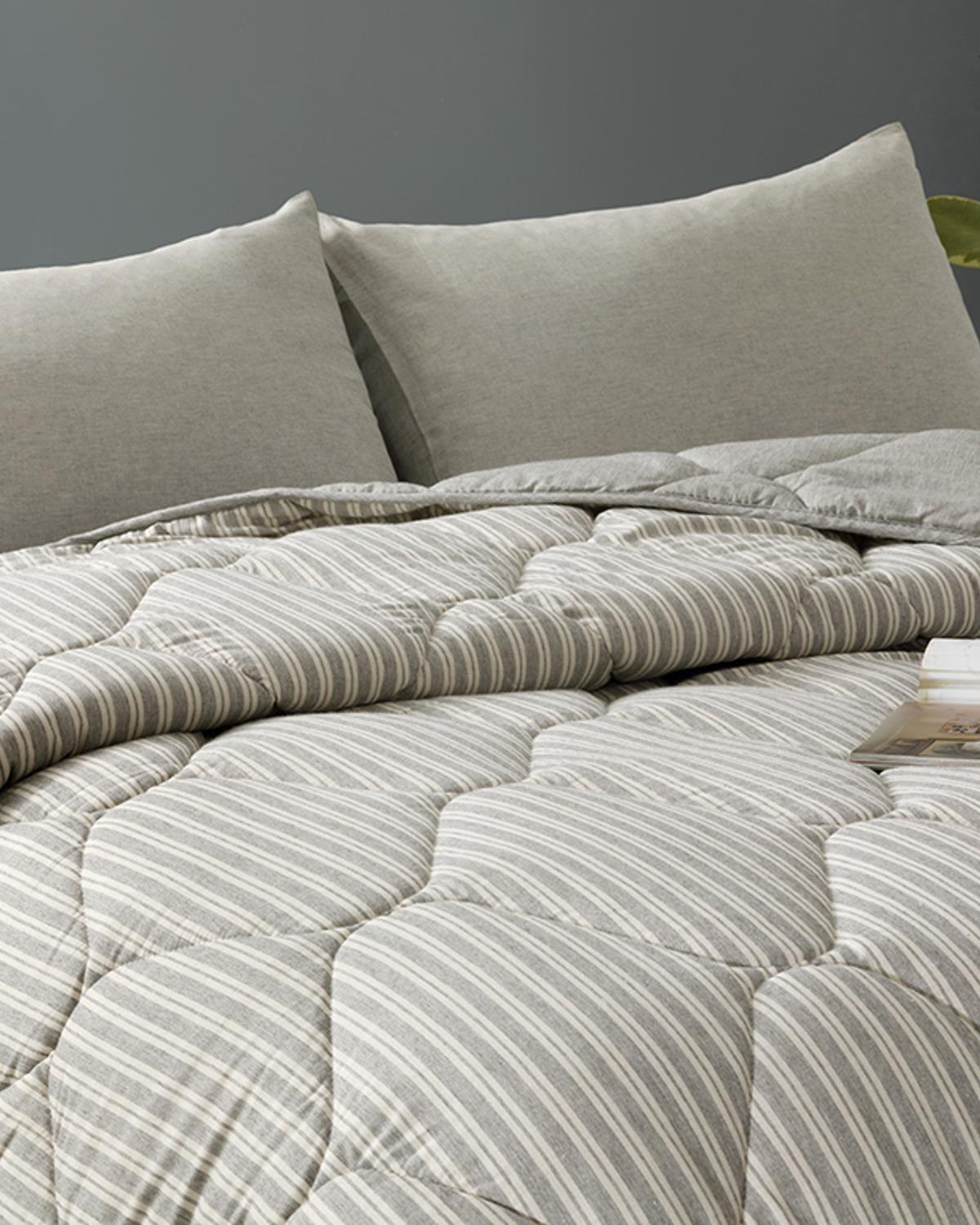 Comfy Stripe Fire Vopsite Single Set Dormit 160x220 cm Gri