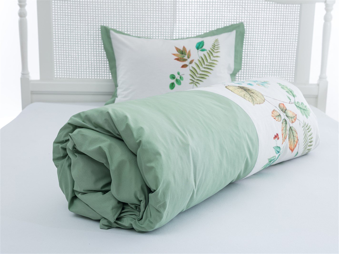 Curtea secretă  Pentru o persoana 160x220 cm Mint-lilac-roz