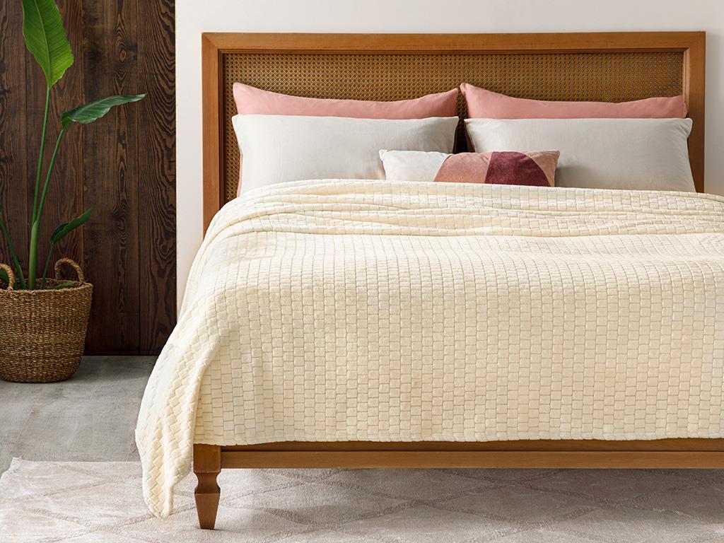 Delicate Super Soft Double Person  PĂTURĂ 200x220 cm Cream