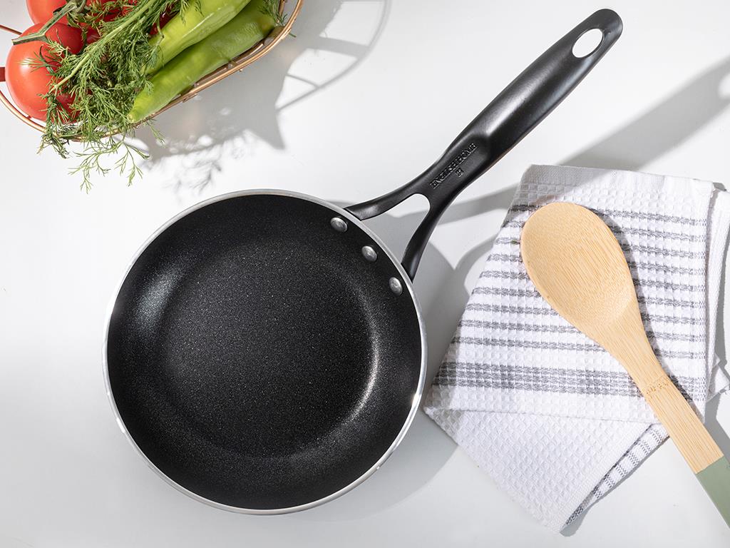 Diamond Aluminum Non-stick Fry Pan 20 cm Black
