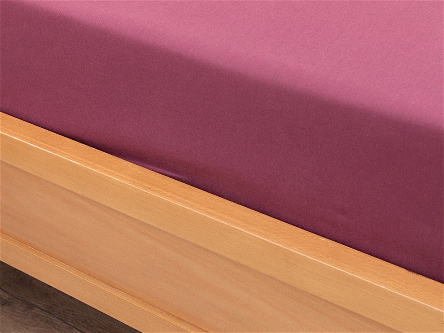 drept 57 Tel / 144 Numărul de fir Meniu mare 260x280 cm Cireș acru