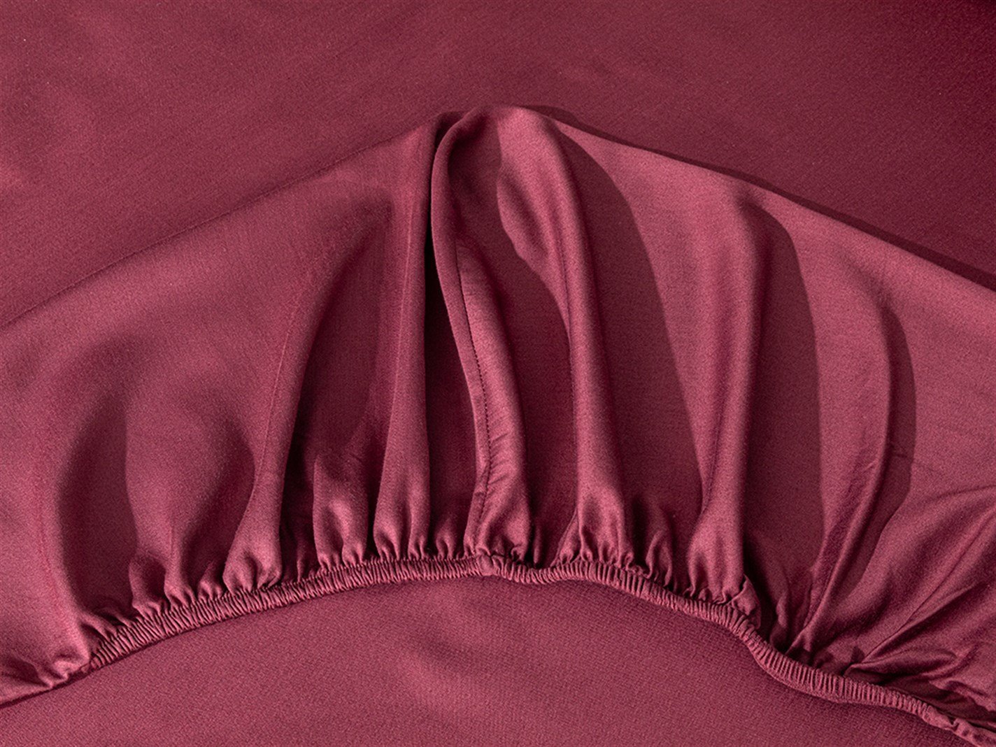 Grandeur  Super rege 260x220 cm Damson