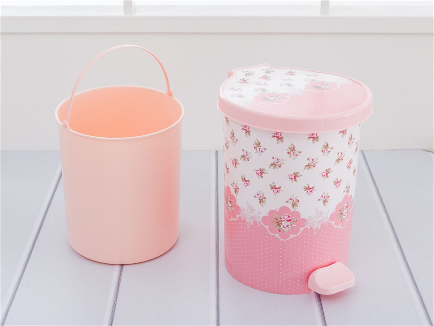 Iarna a crescut # plastic plastic 12L Roz