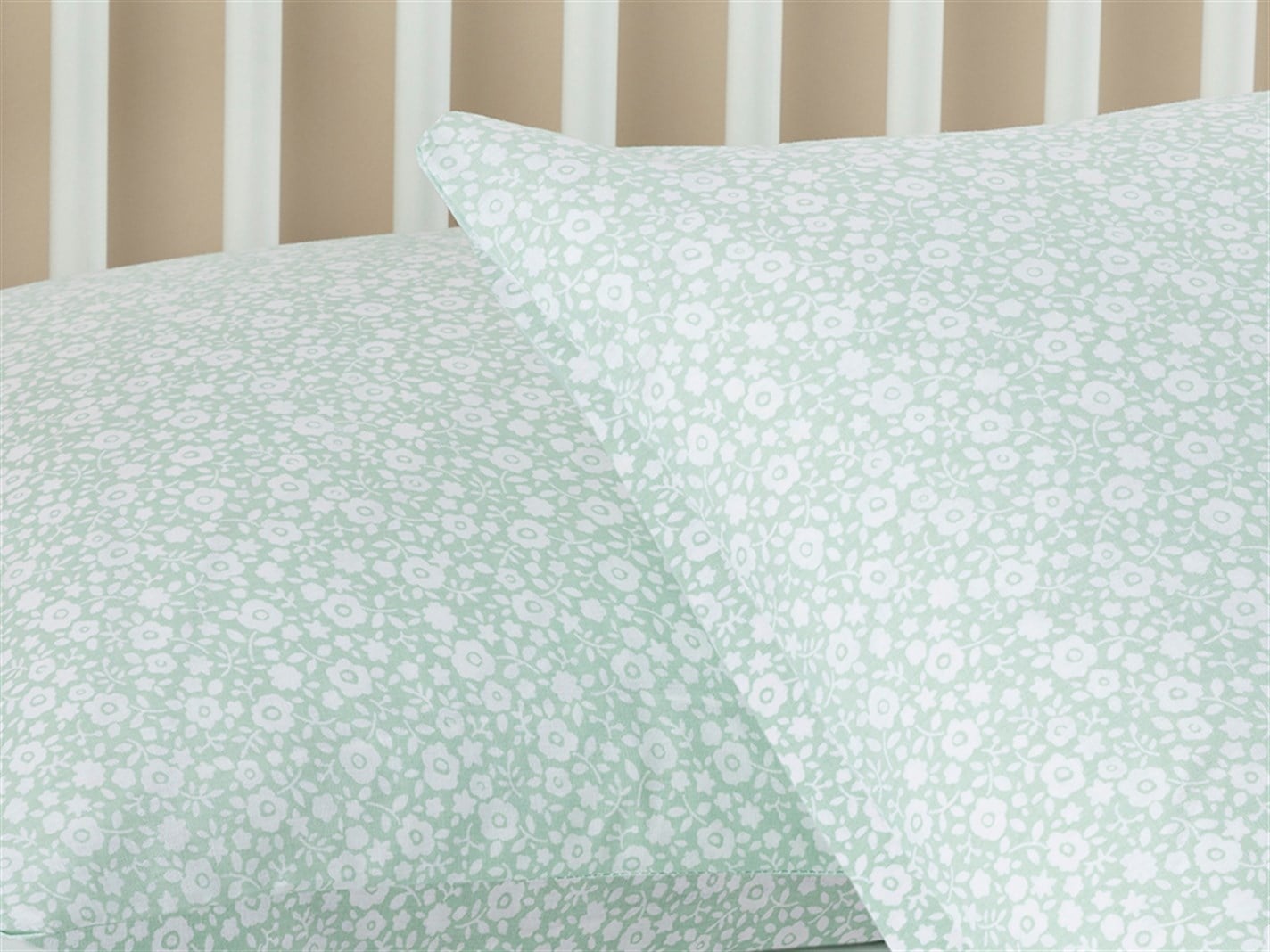 Liberty Blossom 57 Tel / 144 Numărul de fir 2 set 50x70 cm Seledon,