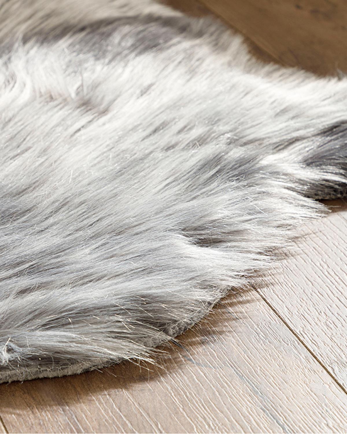 Luba Acrylic With Jacquard Fake  Fur 60x90 cm Anthracite