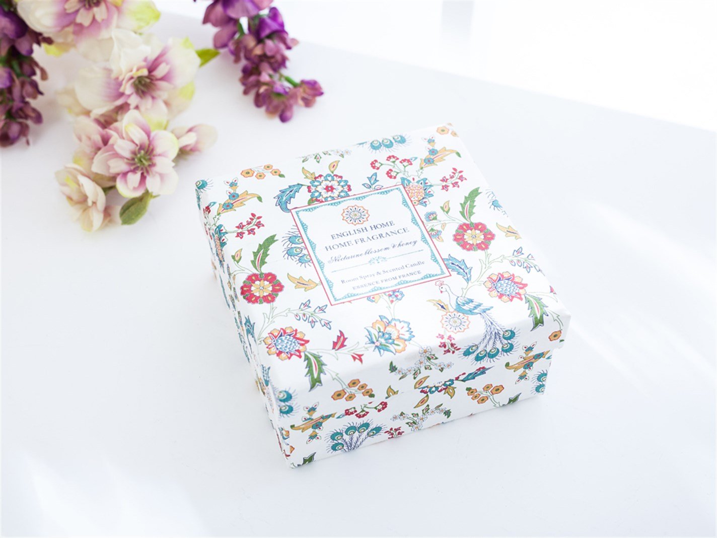 Miere de floare de nectarină # Suvenir . Mint-lilac-roz
