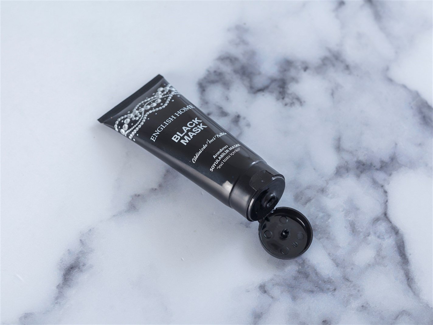 perla Cosmetic  100 ml Negru