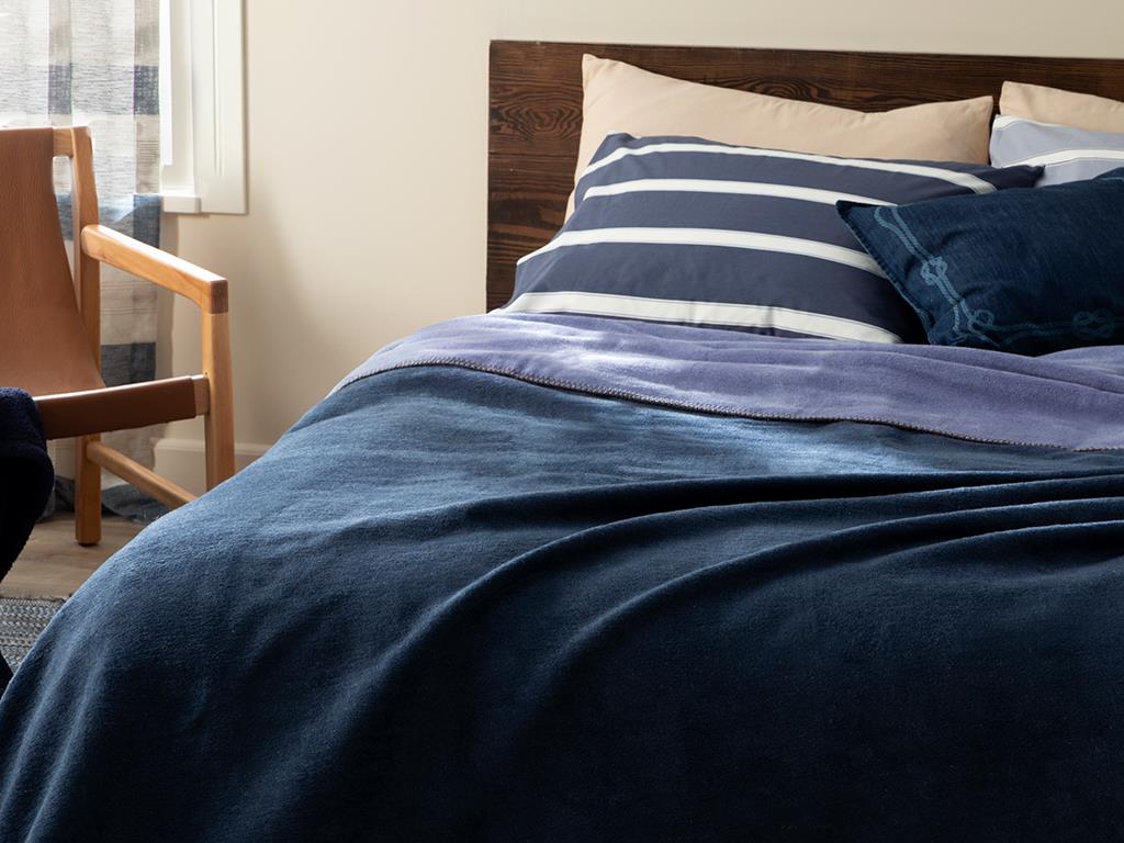 Plain Cottony For One Person  PĂTURĂ 150x200 cm Dark Blue- Blue