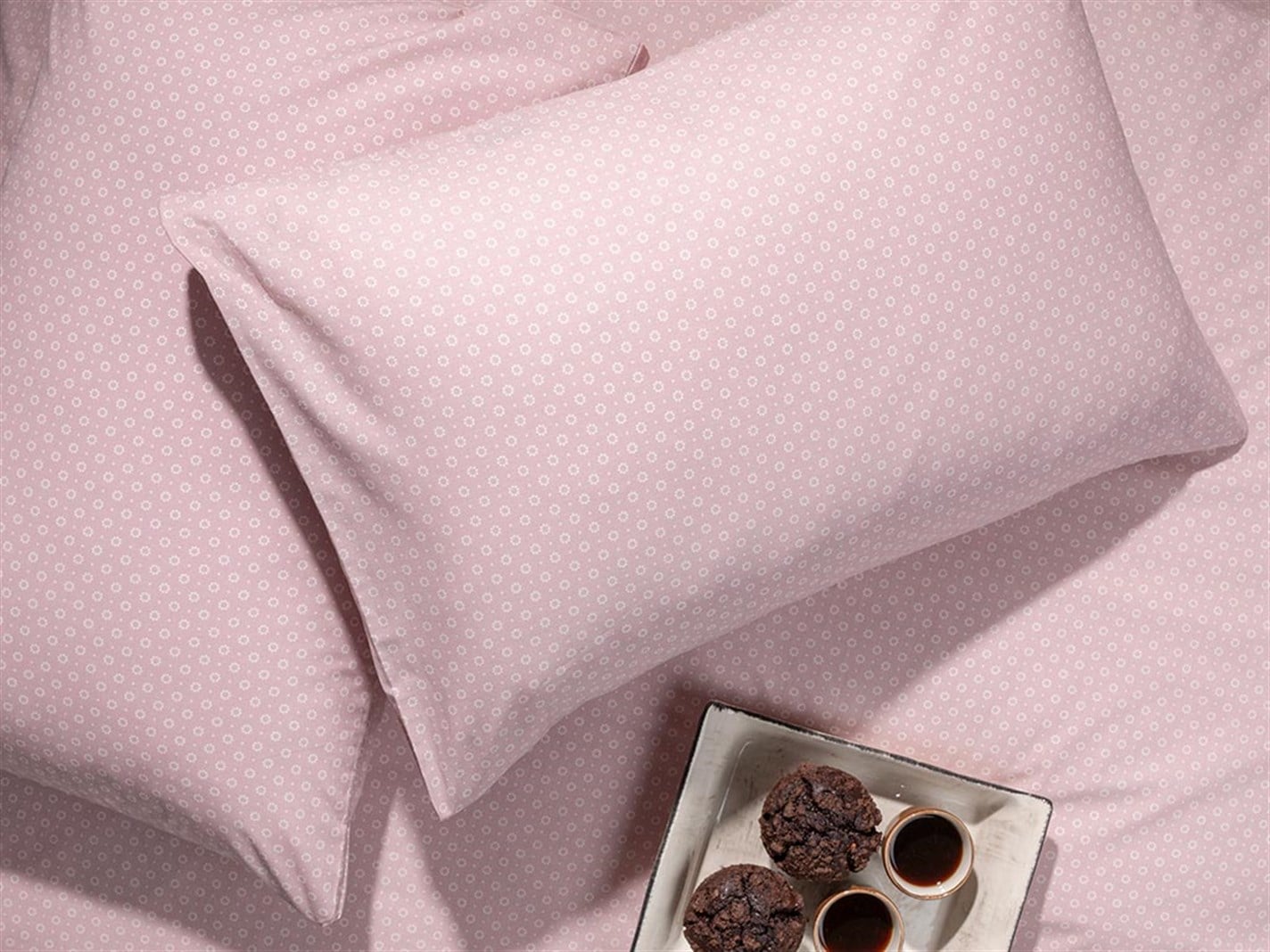 Puncte urbane 57 Tel / 144 Numărul de fir 2 set 50x70 cm Roz