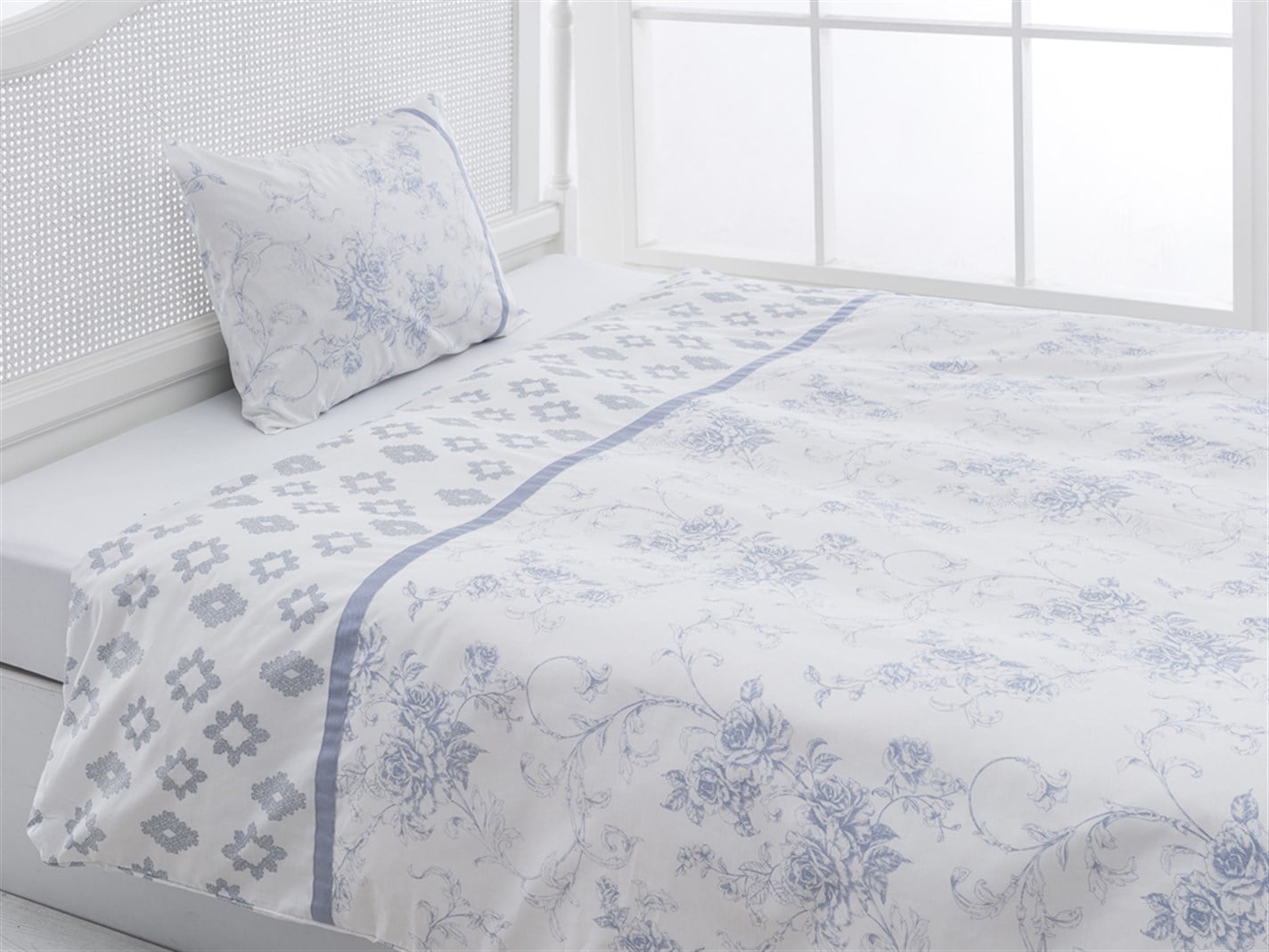 Rambler Rose  Pentru o persoana 160x220 cm Albastru