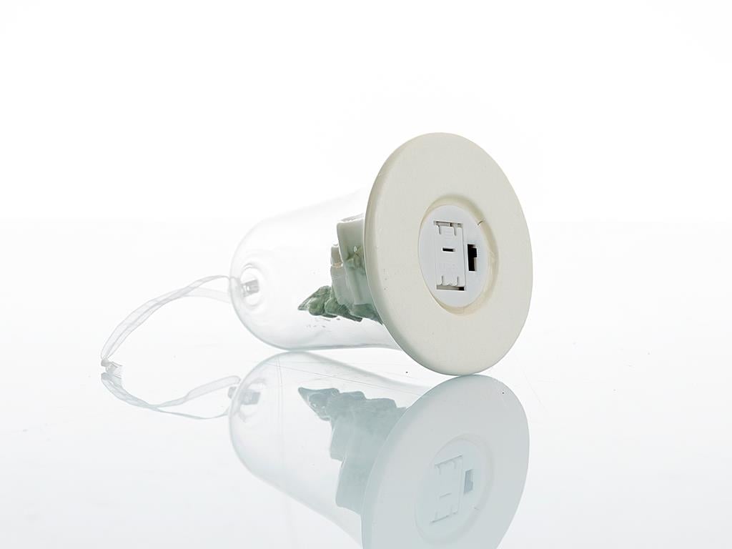 Snowland Stoneware Accessory With Hanger Cream